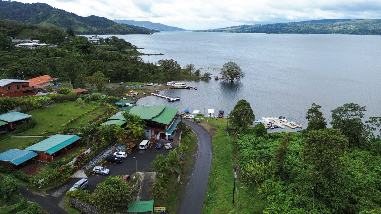 Paradise Villas CR - arenal-volcano-hotel (1).jpg